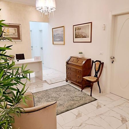 The Gallery Boutique Rooms Триест Экстерьер фото